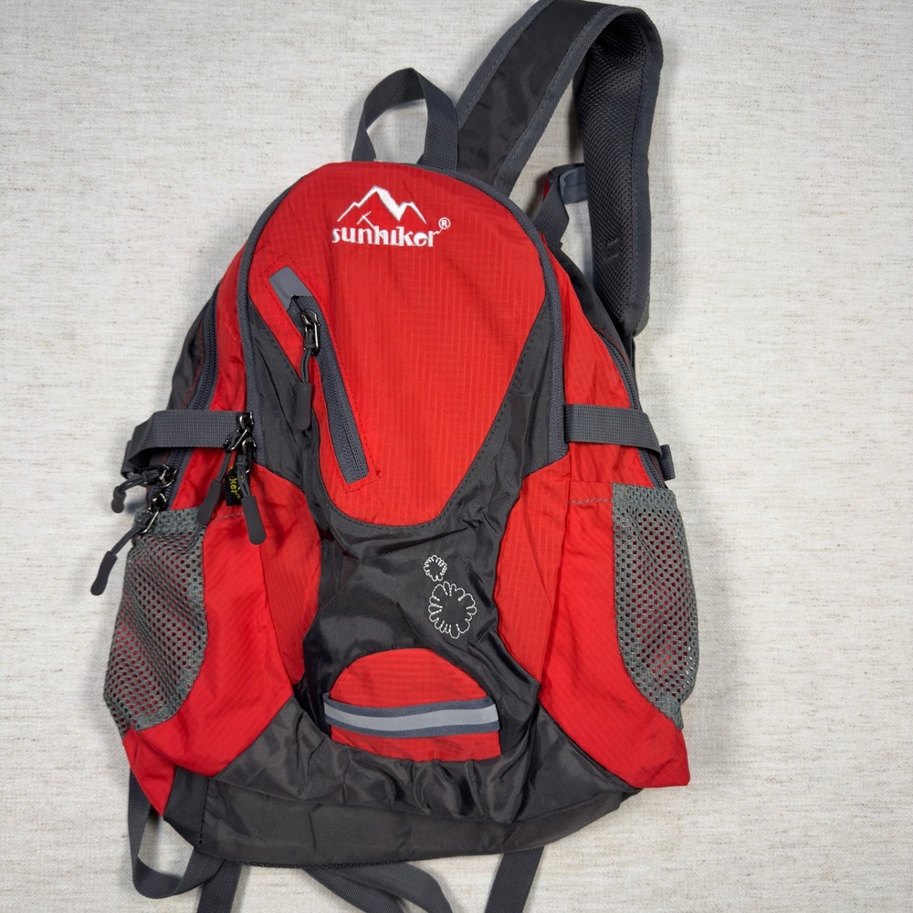 Sunhiker Hiking Backpack Small Lightweight Water Resistant Red